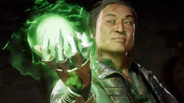 Mortal Kombat 11 مفهوم تغییرات شخصیت را معرفی می کند و به بازیکنان اجازه می دهد تا توانایی ها و سبک بازی Shang Tsung را شخصی سازی کنند. این انعطاف‌پذیری بازیکنان را قادر می‌سازد تا شانگ سونگ را مطابق با ترجیحات خود تنظیم کنند، خواه سبک بازی منطقه‌ای، راش داون یا دفاعی را ترجیح دهند.